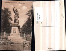 256635,Rotterdam Standbeeld