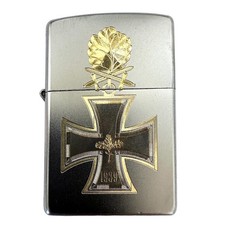 Zippo Feuerzeug Ritterkreuz 1939 mit Eichenlaub Chrom, Silber, 6 x 3.5 x 2 cm