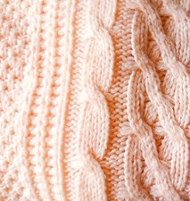 Gr. 48 Damen Strickpullover mit Zopfmuster Mischgewebe mit Alpaca Lachsrosa 