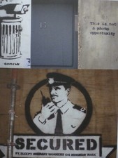 Banksy "Secured" ltd. edt. Lithographie im schwarzen Holzrahmen 50x40cm