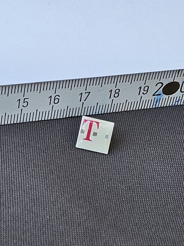Telekom logo pin - telekom,