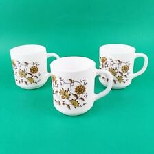 Drei Arcopal France Tassen