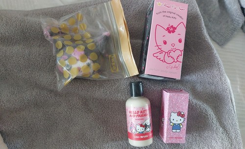 Lush set hello kitty - lush,