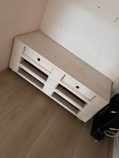 Palettentisch mit Schubladen