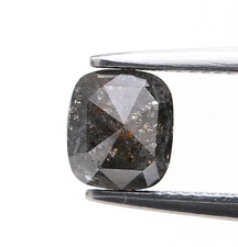 0,82 Karat Grauer Oval Schliff