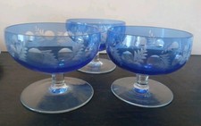 3 Glas Eisschalen blau
