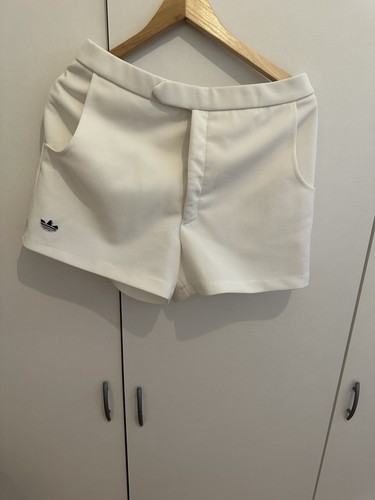 Adidas shorts size retro - adidas, m