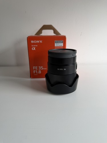 Sony 35mm 8 - 1.8, objektiv