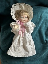 Babypuppe, Kopf aus Porzellan