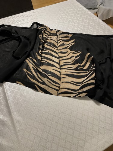 Neues tuch schwarz mit leo - tuch,,