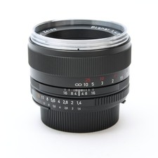 Carl Zeiss Planar T* 50mm