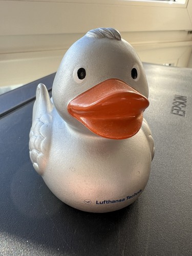 Lufthansa technik badeente - lufthansa,