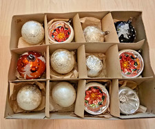 Karton alter Christbaumschmuck