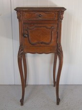 KM 544 Antiker Nachttisch