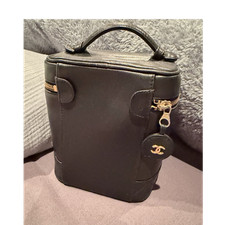 CHANEL Make-up-Tasche Schwarz