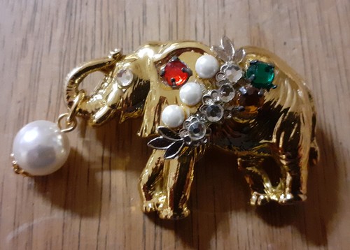 Brosche elefant goldfarben - brosche, elefant,