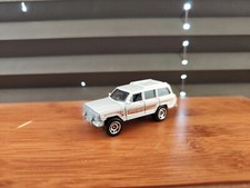 Matchbox Jeep Wagoneer Grand Cherokee weiß