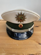 Alte grün weiße Polizeimütze Sachsen-Anhalt