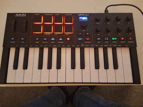 Akai professional mpk mini - akai,