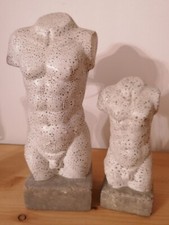 2 x Torso Figur männliche Skulptur 17 und 24 cm hoch auf Sockel