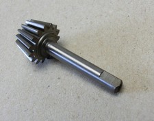 Ersatzteil Kegelrad Zahnradwelle 15 Z. robbe Futura Hubschrauber Heli Verbrenner