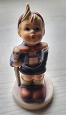Goebel Figur “Hans im Glück”  -  Junge mit Stock