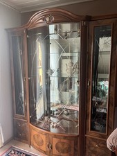 Esszimmer,Tisch ( ausziehbar), 6 Stühlen, Vitrine, Sideboard mit Spiegel