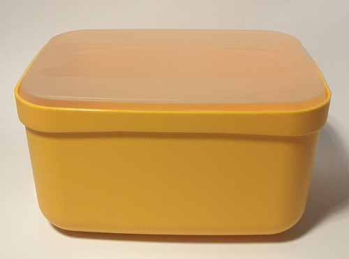 Tupperware swing box - swing,