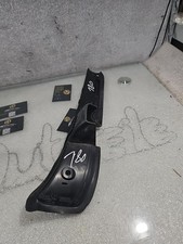 Mercedes W204 Kofferraumverkleidung Obere Scharnier Hinten Links A2046931733