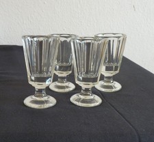 4 antike Gläser  *