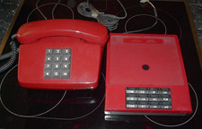 Telefon Tischapparat mit Tastatur FeTAp 0111 und einem Register