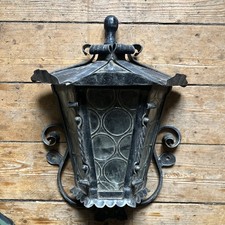 Hoflampe -  Wandlampe - Schmiedeeisen Butzenglas  
