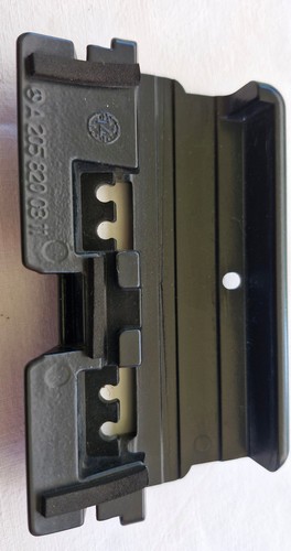 Halterung platte 205 820 - a,