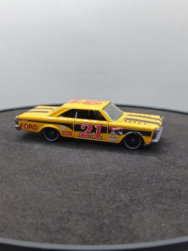 Hot wheels treasure hunt - wheels, ford