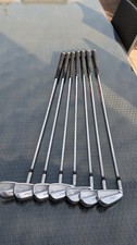 7 Schläger Titleist T150 Eisen Linkshand, 2024 Modell mit Nippon Modus 3 Schaft