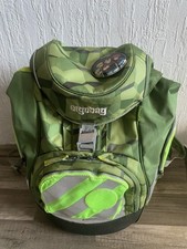 ERGOBAG Schulranzen Set Camouflage Grün Dinosaurier Kletties Sicherheitsset