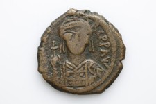 * Mauricius Tiberius * Follis