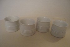 Friesland Kleine Brise Jeverland 4 Eierbecher  sehr guter Zustand  1 mit kl Chip