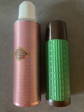 2x DDR Kanne Tee Kaffee mit