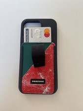 Freitag Handyhülle mit abnehmbaren Kartenfach für IPhone 15 Pro