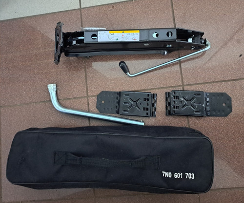 Bordwerkzeug wagenheber - bordwerkzeug,