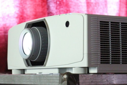 Nec pa703w np13zl beamer - *nec, np-pa703w+np13zl*beamer