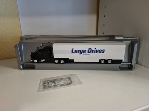 Herpa truck mack large - 1:87,
