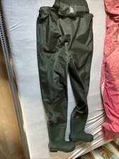 Behr Nylon PVC Wathose Gr. 42 mit Profilsohle leicht & robust