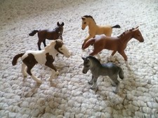 Schleich Pferd Fohlen Figuren Konvolut X5 Tiere - alle verschiedene Rassen