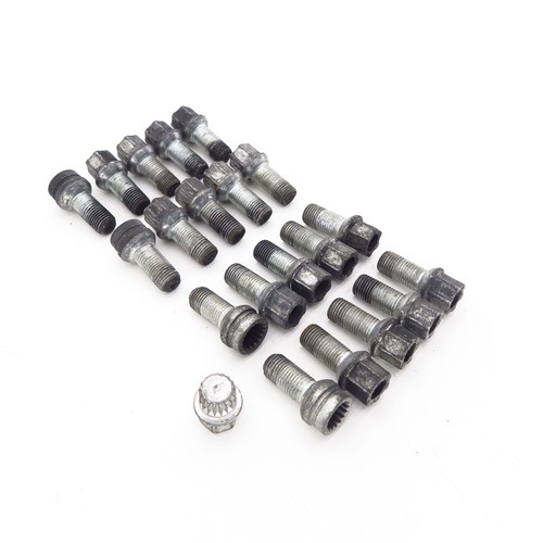 Wheel bolts bolt rim - wheel,
