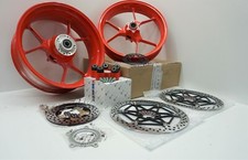 Aprilia Tuono V4 1100 RSV4