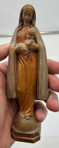 Holzfigur madonna mit kind - madonna,