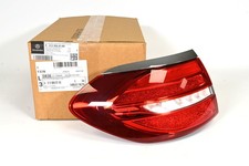 Original Mercedes-Benz Schlussleuchte links außen 2139068700
