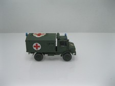Roco Minitanks -H0 1:87- Bundeswehr - MB Unimog - Sanitäter Sanka - gesupert